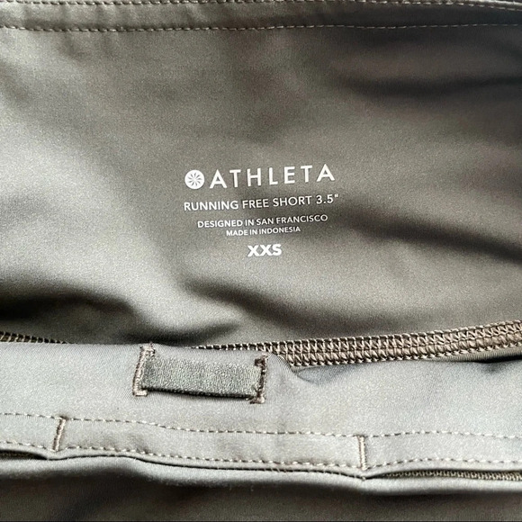 Athleta Running Free Shorts 3.5” Green Yellow Colorblock - Picture 9 of 10